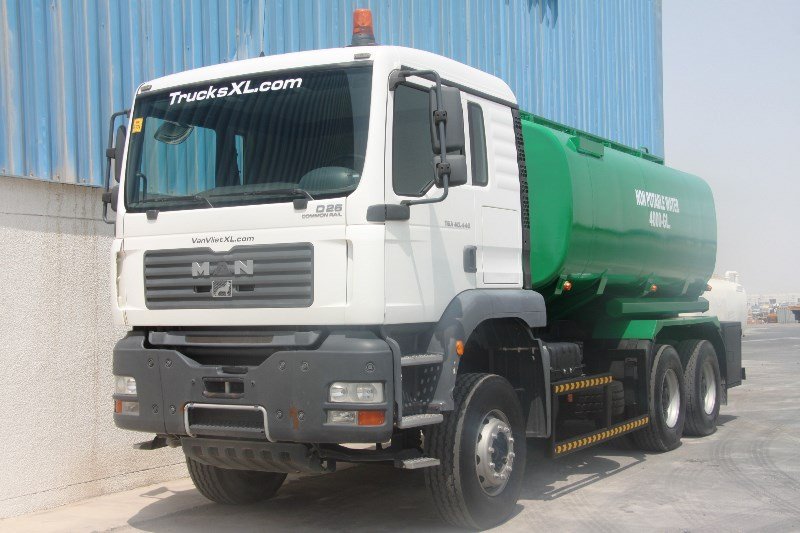 Salt water tanker supply in Dubai