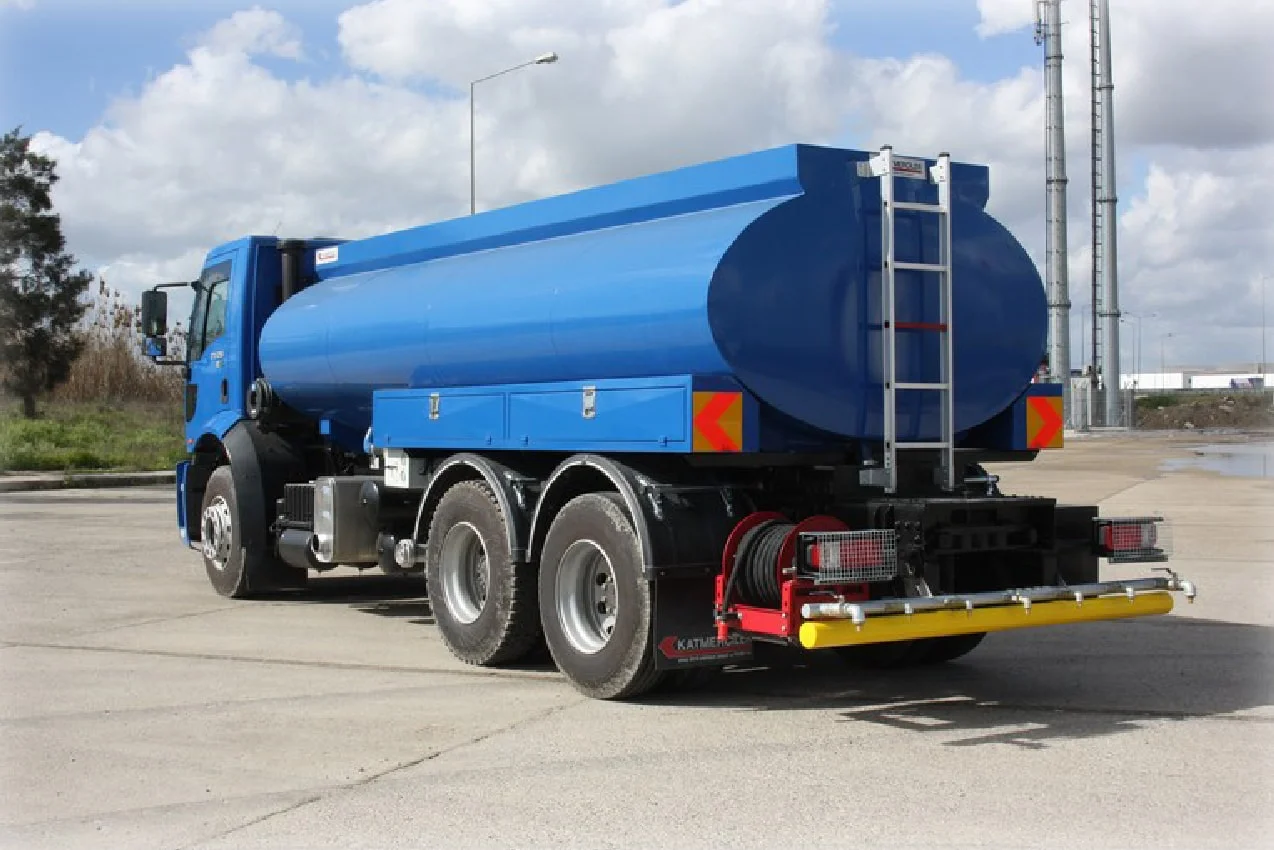 Sweet-water-tanker